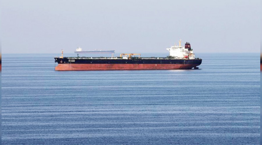 İran bir petrol tankerine el koydu