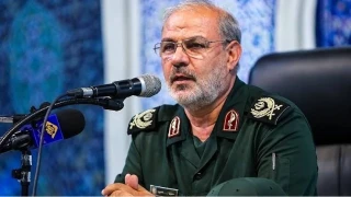 �ran Devrim Muhaf�zlar� Ordusu: ABD'nin ge�mi�ten ders ��kar�p �ran'�n ko�ullar�n� kabul etmesi daha iyi olur