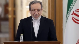 �ran D��i�leri Bakan�, Ummanl� ve Suudi Arabistanl� mevkida�lar�yla g�r��t�