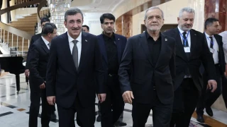 İran’ın eski dini lideri Ali Hamaney için cenaze töreni başladı
