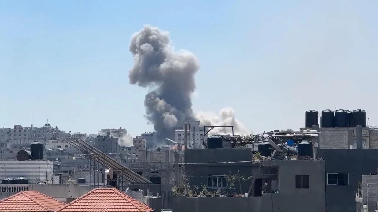 srail ordusu yine Filistinlilerin snd okulu bombalad