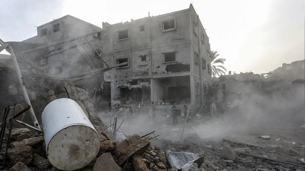 �srail, sistematik sald�r�larla Gazze'deki hastaneleri ��kertti