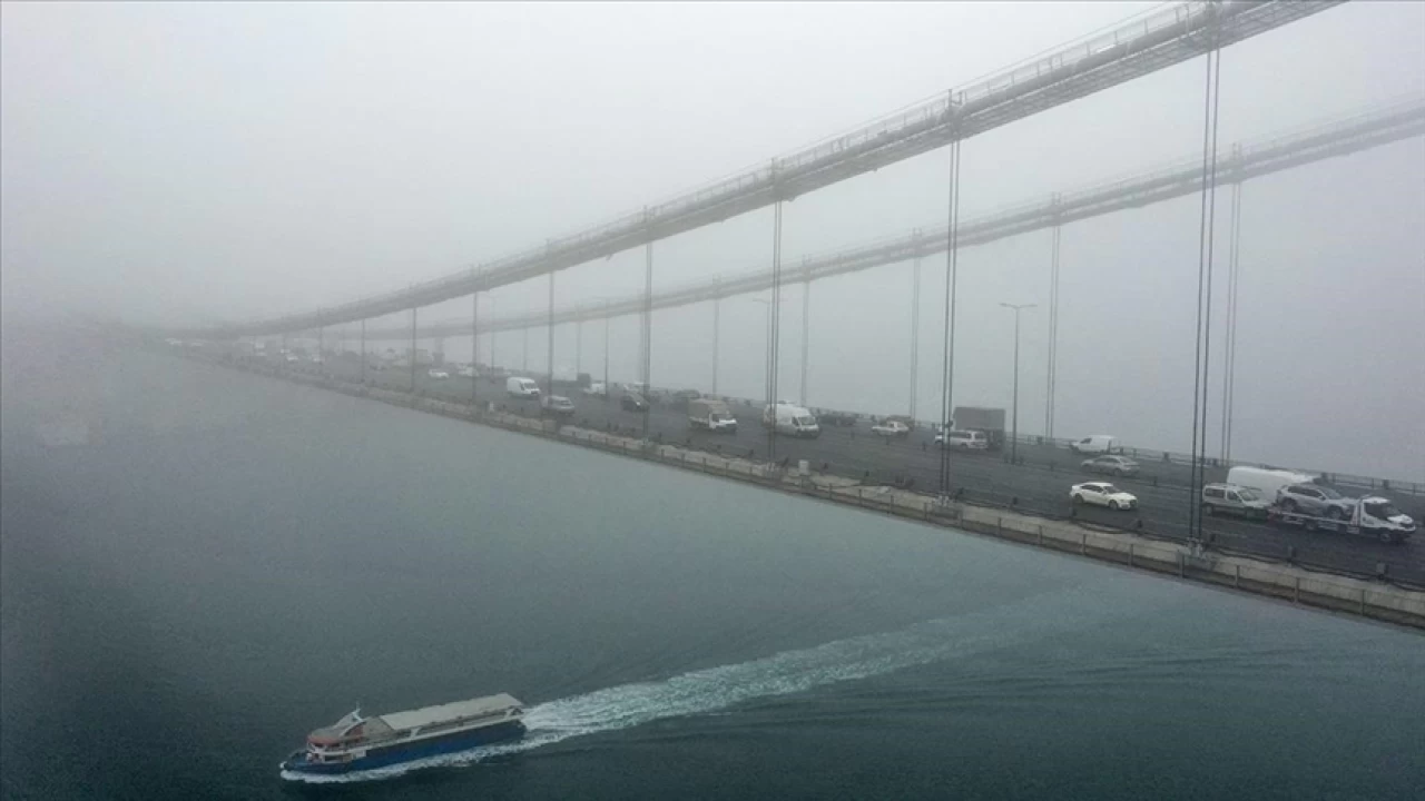 İstanbul Boğazı'nda gemi trafiği çift yönlü kapatıldı
