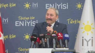 İYİ Parti Genel Başkan Yardımcısı Akalın, genel başkan adayı olduğunu açıkladı