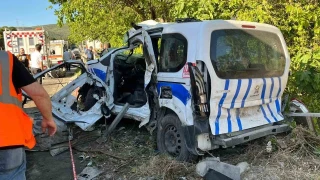�zmir'de 1'i polis 3 ki�inin hayat�n� kaybetti�i kazada lojistik firmas�n�n sahibi g�zalt�na al�nd�