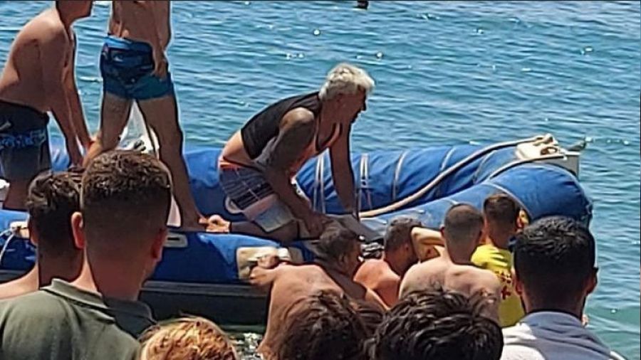 İzmir'de denize giren genç kadın boğuldu