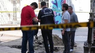 zmir'de elektrik akmna kaplan 2 kiinin lmyle ilgili 20 kii gzaltnda
