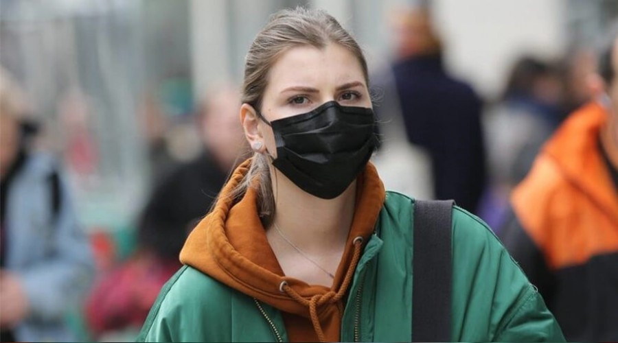 İzmir'de maske takmak artık zorunlu
