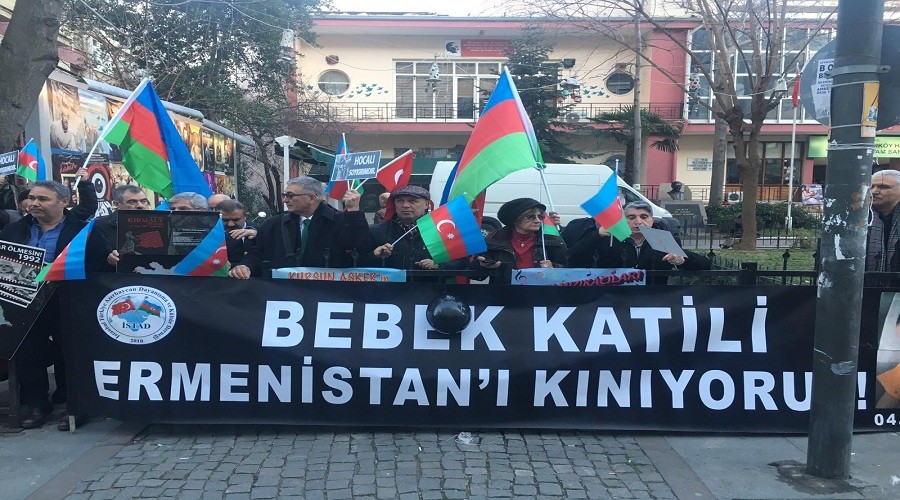 Kadky'de, Hocal katliam protesto edildi