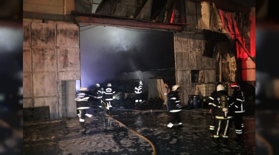 Kahramanmaraş'ta fabrika yangını