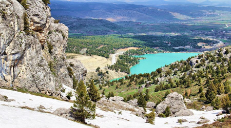 Kahramanmaraş'taki Değirmendere Göleti; doğal güzelliğiyle büyülüyor