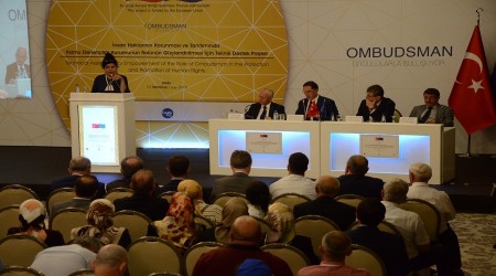 Kamu Denetçiliği Kurumunun görevi halkın avukatlığını yapmak