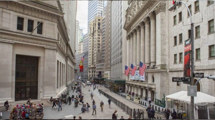 Kapitalizmin merkez �ss� d�k�l�yor