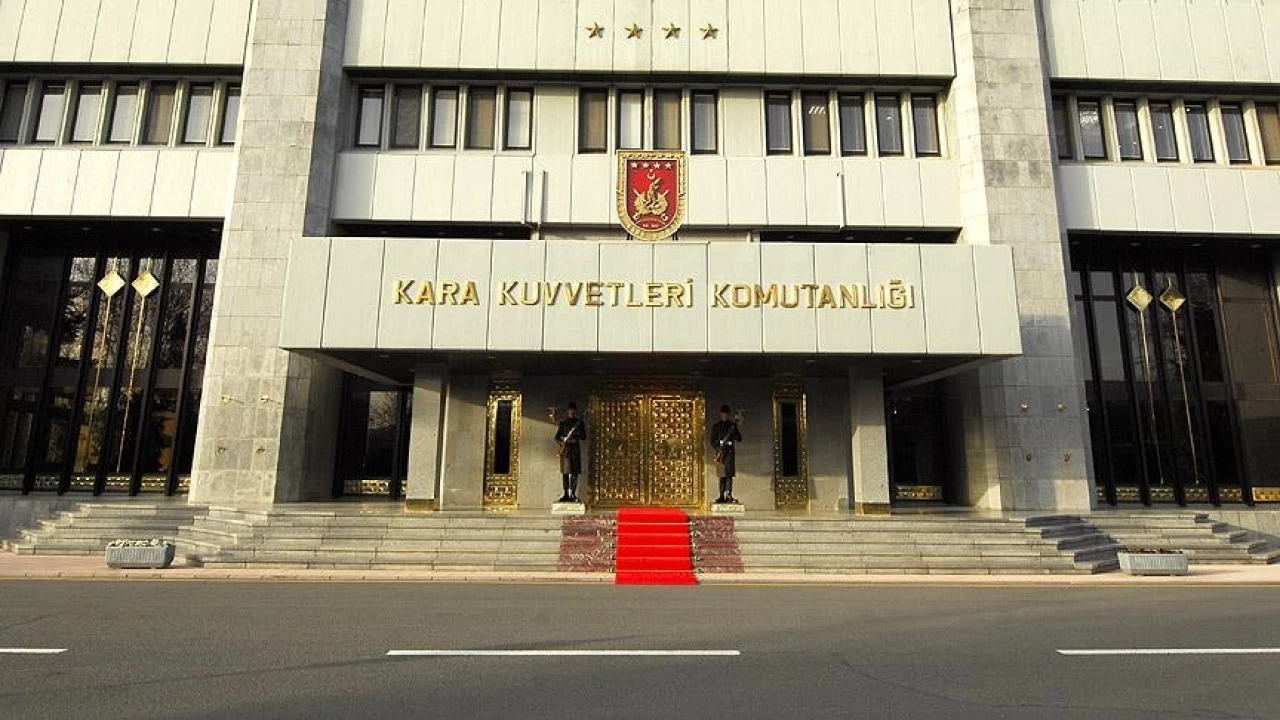 Kara Kuvvetleri Komutanl 25 bin uzman erba alacak