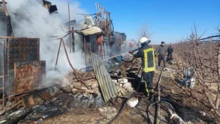 Karaman'da depo yangını: Maddi hasar oluştu