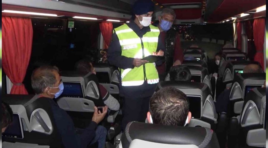 Kardeşinin 'HES kodu' ile seyahat ederken yakalandı