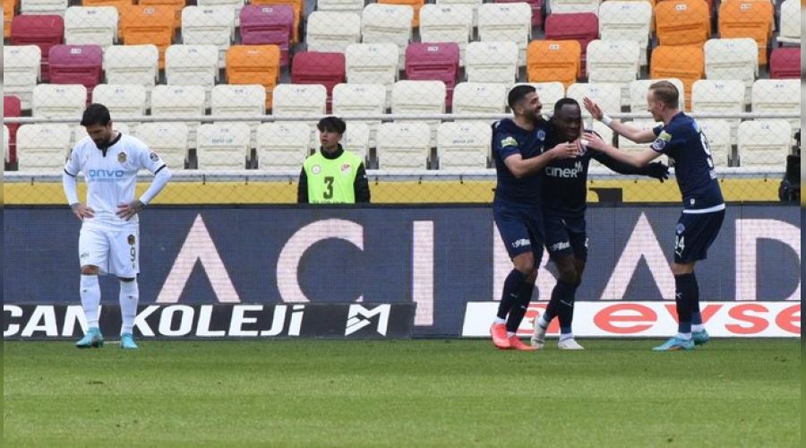 Kasımpaşa 4'te 4 peşinde