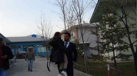 Kayıp kız çocuğu ailesine teslim edildi