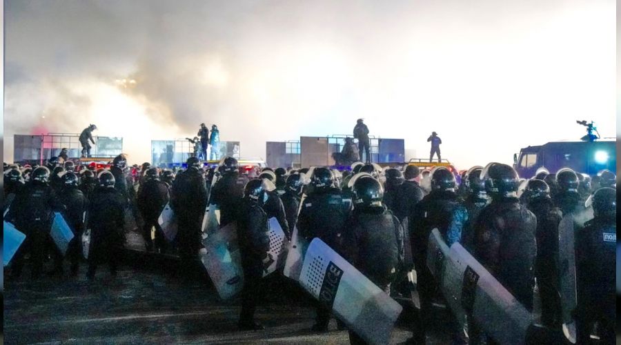 Kazakistan'da güvenlik güçlerinden 8'i hayatını kaybetti