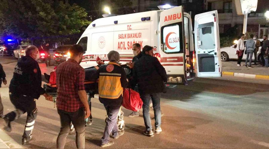 Kazaya bakarken kaza yaptı