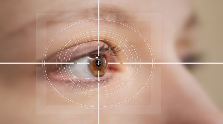 Kimlerin akll lens ameliyat olmas sakncaldr?
