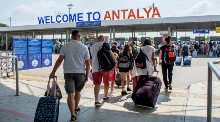 Kış turistleri için ülkeler yarışa girdi