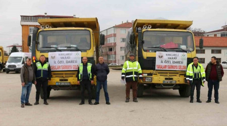 Köylülerden deprem bölgesine odun desteği