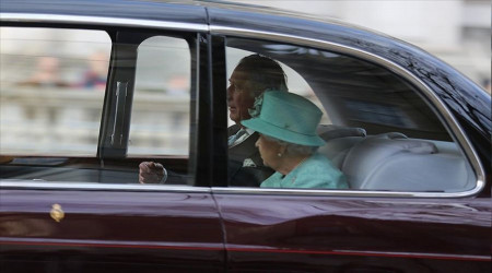 Kraliçe Elizabeth'in oğlu Charles "İngiltere Kralı" oldu