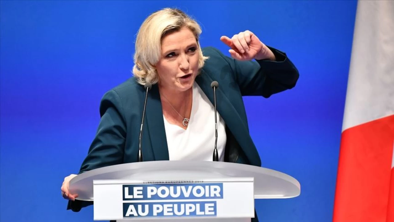 Le Pen'in adayl��� tehlikede