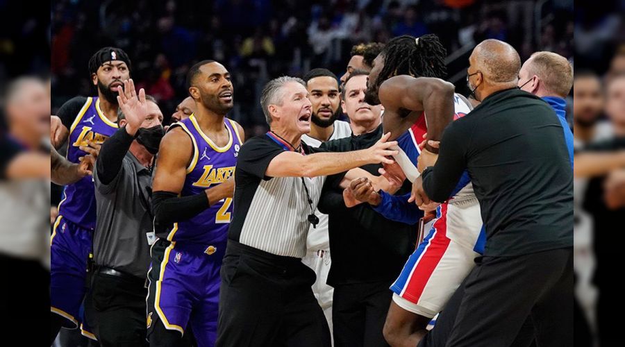 LeBron James kariyerinde bir ilk yaşadı