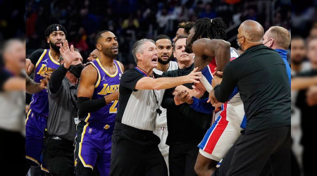 LeBron James kariyerinde bir ilk yaşadı