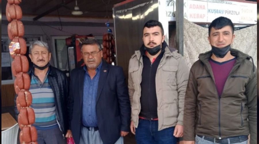 Lokantada unutulan 37 bin lirayı sahibine teslim etti