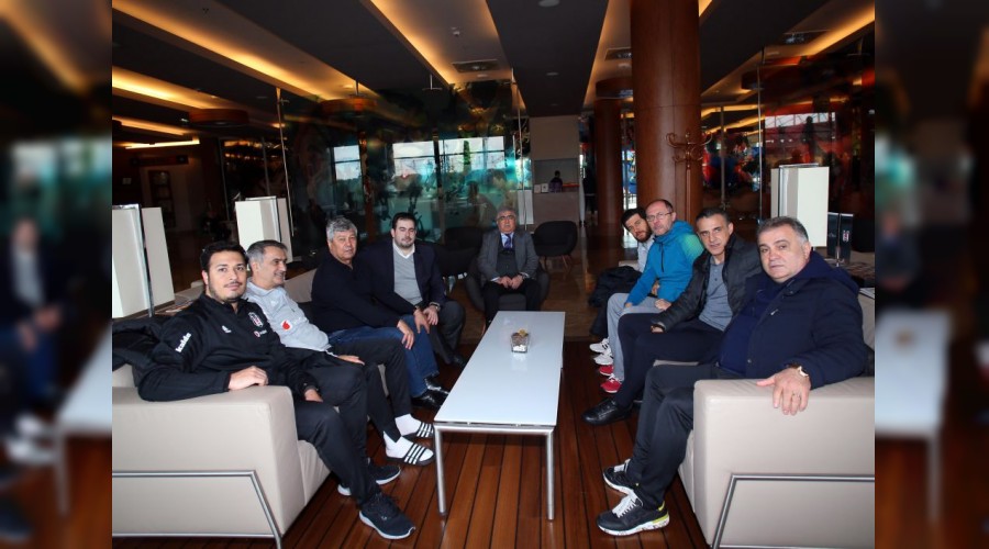 Lucescu gidiyor, G�ne� geliyor