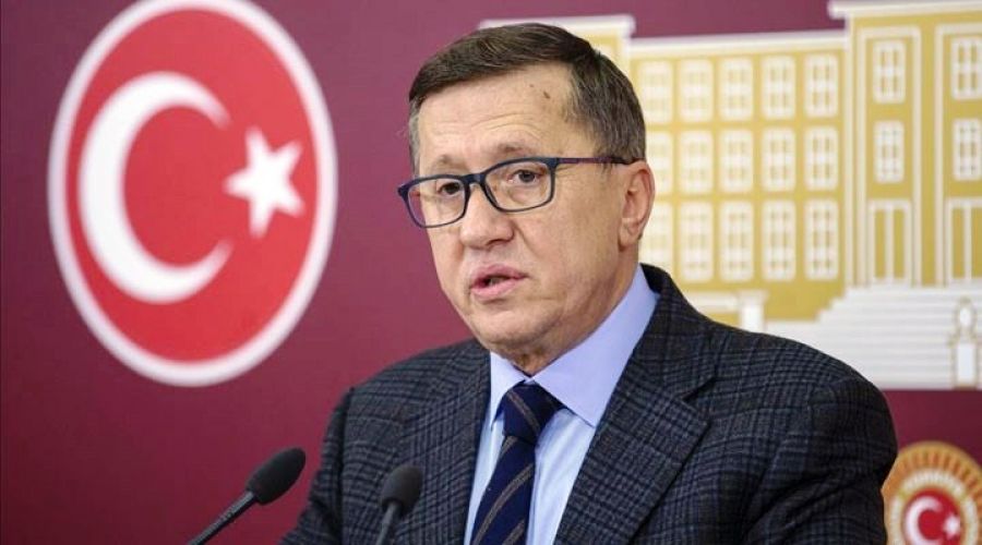 L�tf� T�rkkan Grup Ba�kanvekilli�i g�revinden istifa etti