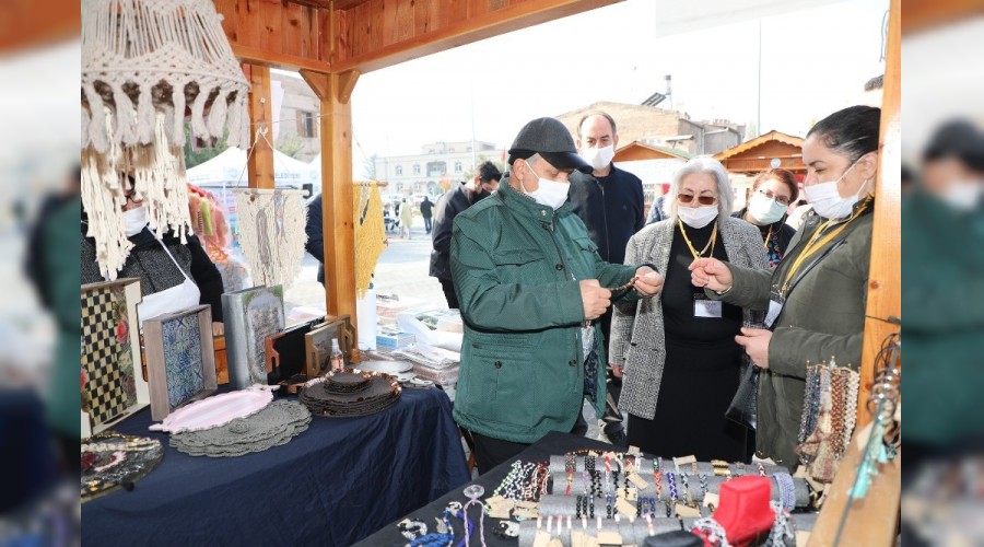 Maharetli Eller Kadn retici Pazar'na youn ilgi