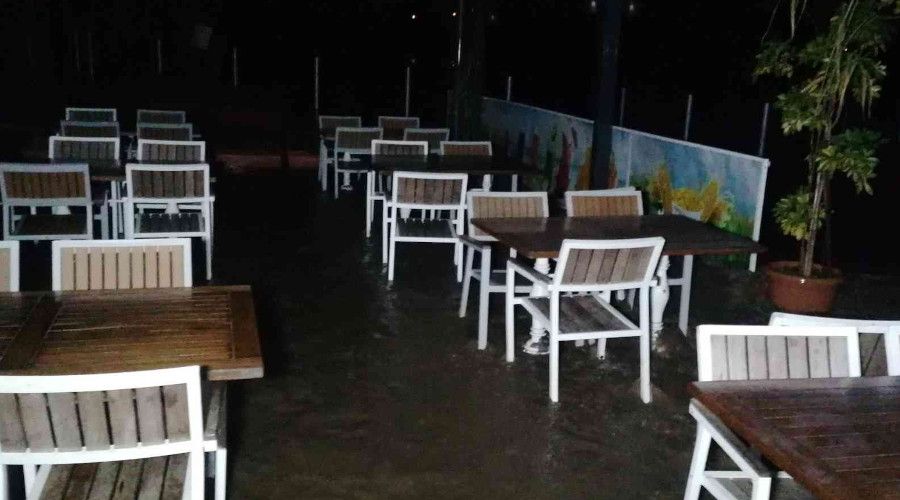Manavgat elalesi'ndeki tesisler su altnda kald