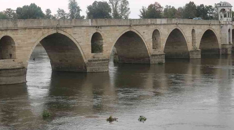 Meri� ve Tunca nehirlerinin debileri y�kseldi