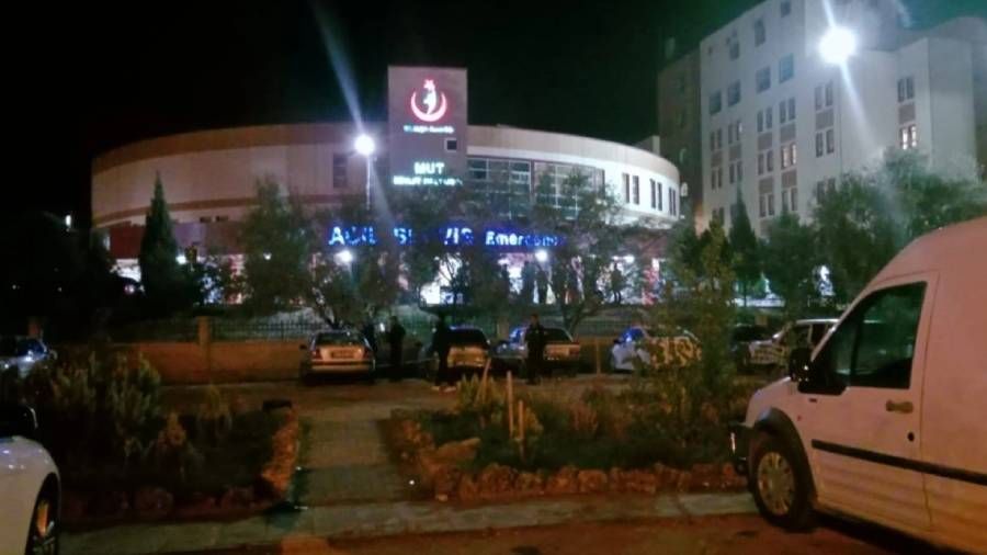 Mersin'de eşini silahla vuran kişi intihar etti