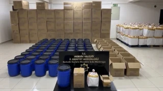 Mersin'de uyuşturucu operasyonu: 6 milyon boş kapsül ve 1 ton 250 kilo ham madde ele geçirildi