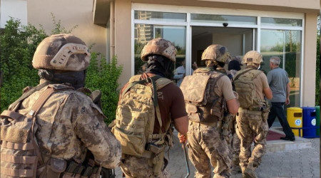 Mersin'deki terör operasyonunda 20 kişi gözaltına alındı
