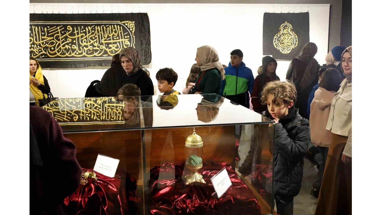 Mukaddes Emanetler Sakarya'da ziyarete açıldı