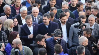 Murat Kurum törende İmamoğlu'na konut göndermesi yaptı