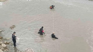 Murat Nehri'nde kaybolan çocuğun cansız bedeni bulundu