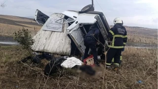Muratl� - Tekirda� yolunda feci kaza: 1 �l�, 3 yaral�