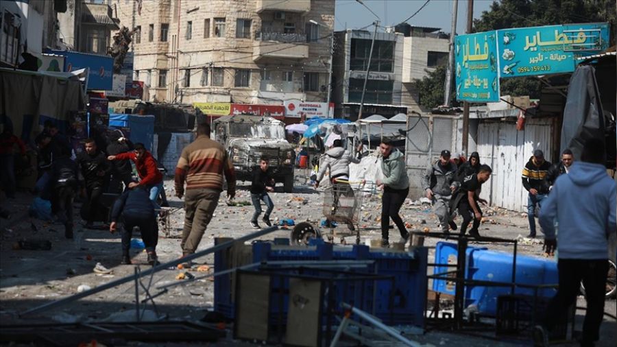 Nablus'ta �srail'den katliam: 9 �l�, 102 yaral�