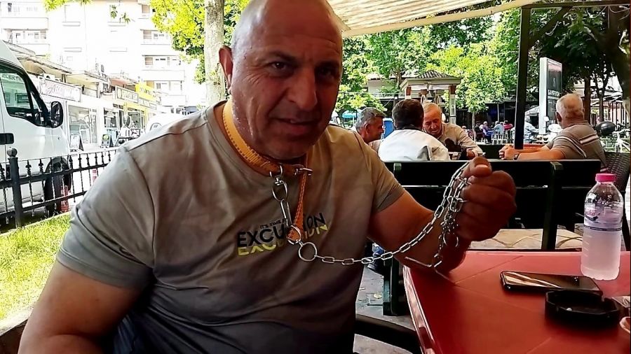 Nefsini terbiye etmek iin tasma ile dolayormu