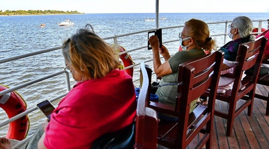 Nostalji vapuru 65 ya� �zeri yolcular i�in seferde