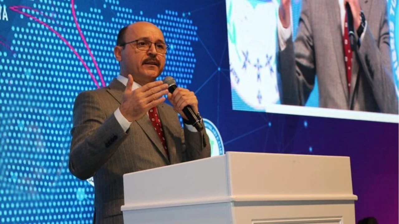 "retmeni itibarl klamazsanz, eitimde istenen hedeflere ulaamazsnz"