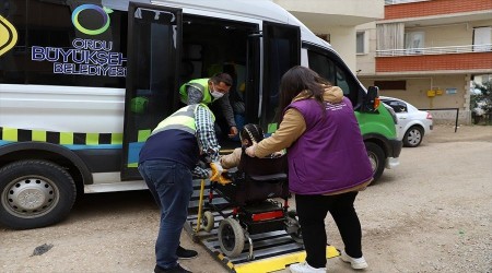 Ordu Büyükşehir Belediyesi'nden "Engelsiz Ordu Taksi" duyarlılığı