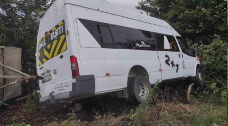Ordu'da fındık işçilerini taşıyan minibüs kaza yaptı